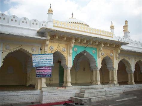 Guru's Tomb - Picture of Tomb of Mughal Emperor Aurangzeb, Aurangabad ...