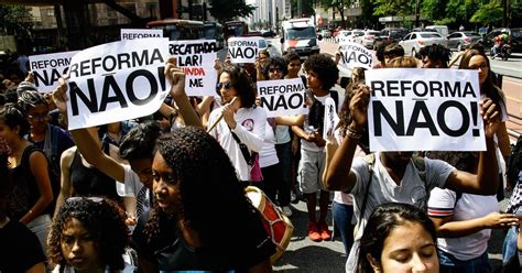 G Centrais Sindicais E Estudantes Protestam Na Avenida Paulista