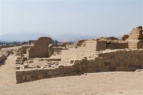 Complejo Arqueológico De Pachacamac En Lima Foto de archivo Imagen de