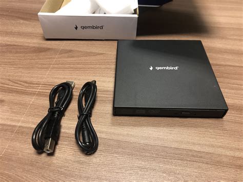 Внешний DVD-привод с интерфейсом USB 2.0 Gembird DVD-USB-02 пластик ...