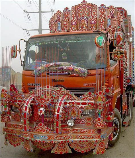 Pakistani Trucks Page 1