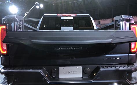 2019 Gmc Sierra Multipro Tailgate Exclusive Option Provides Utmost Flexibility Gm Authority