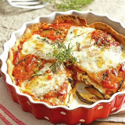 Tarta salada de berenjena tomate y queso con masa brisa fácil y sabrosa