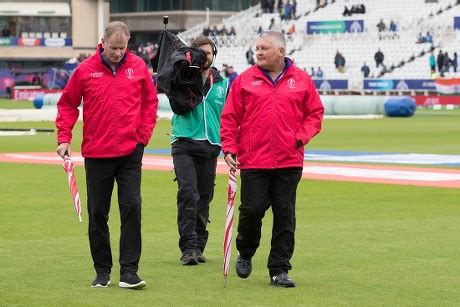 Marais Erasmus Umpire Paul Reiffel Umpire Editorial Stock Photo - Stock ...