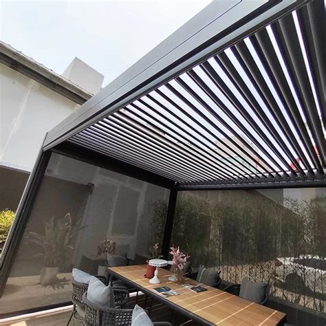 Aluminum Louvered Pergola With Adjustable Louvers Roof