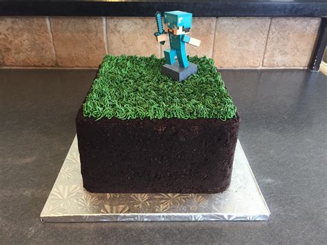 Minecraft grass block cake I made for my niece’s 9th birthday : r/Cakes