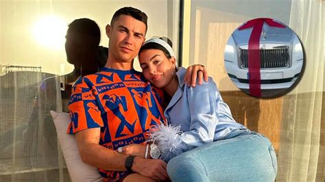 El Increíble Coche Que Georgina Rodríguez Le Regaló A Cristiano Ronaldo