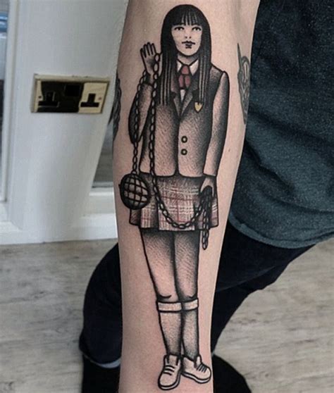 16 Tatuajes Que Le Urgen A Todo Fan De Tarantino Tattoos Geometric