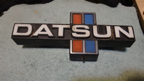 Datsun Grille Emblem 720 Ratsun Forums