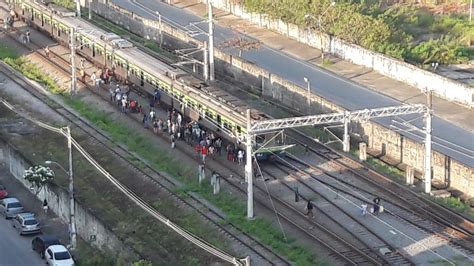 Linha Sul do Metrô do Recife volta a funcionar após quatro horas