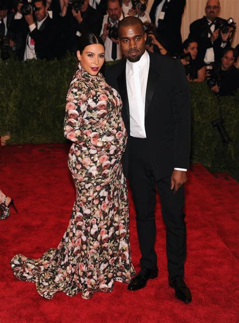 The One Reason Kim Kardashians Couch Dress At The 2013 Met Gala Was