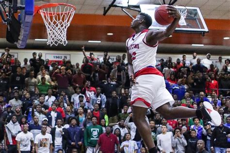 Panoorin 16 Anyos Na High School Player Nag 360 Windmill Dunk Sa Laro