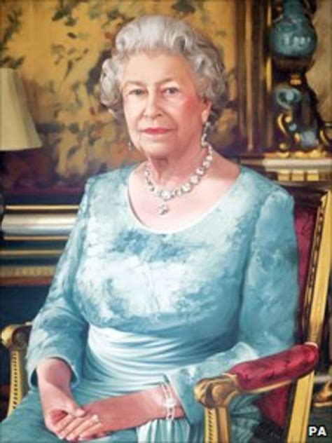 New Official Portrait Of Queen Unveiled Bbc News