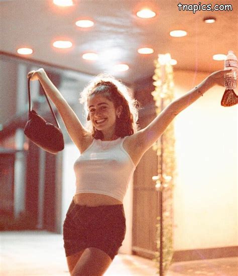 Rachel Sennott Nude Top Nude Actors