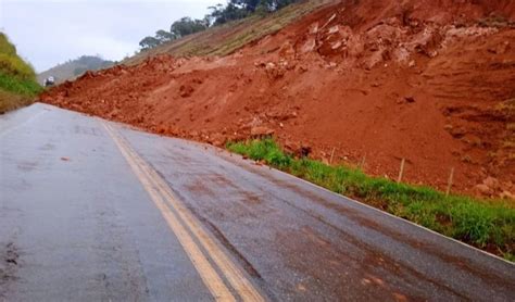 Portal Capara Trecho Da Br Permanece Fechado Em Rio Casca E Sem