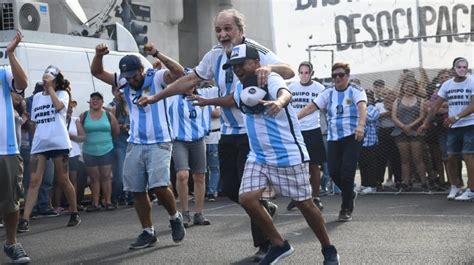 Luego Del Picadito Los Piqueteros Levantaron El Acampe En La De