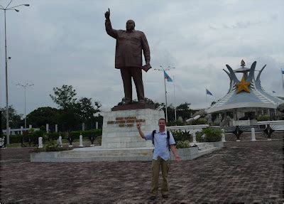 NGO Nomad - Conflict and Post Conflict: DRC: Photographing Kinshasa's tourist attractions