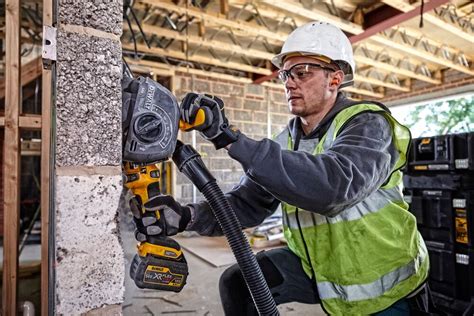 Perform & Protect | Elektrowerkzeuge | DEWALT Deutschland
