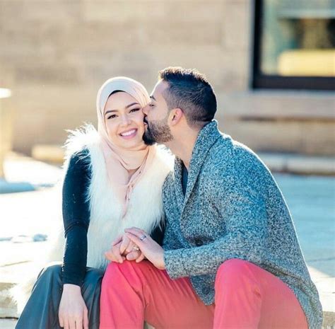 Pin By мυѕнq мємση On Muѕlím Cσuplєѕ Cute Muslim Couples Muslim Couples Shes Amazing