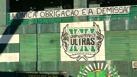 Directivo Ultras Xxi Exibe Tarja Antes Do Sporting V Guimar Es A