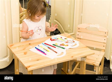 Fille Boucl Blonde Dessin Banque De Photographies Et Dimages Haute