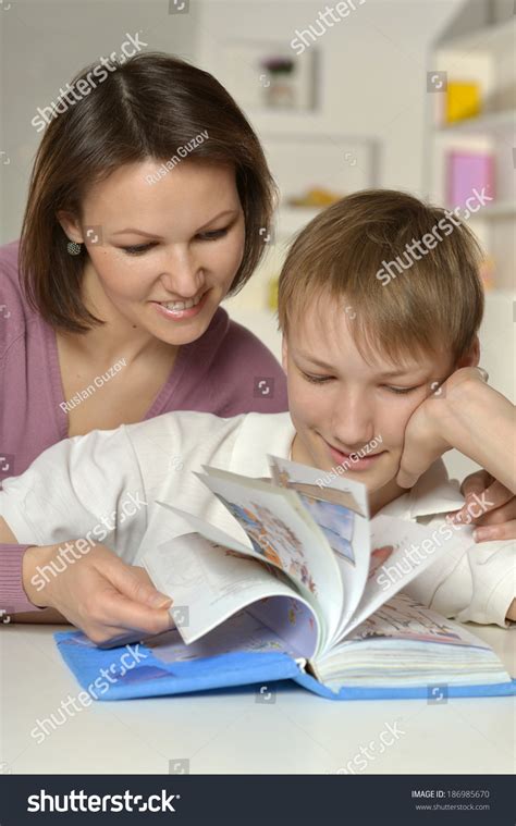 Mother Her Son Doing Homework Home Stock Photo 186985670 Shutterstock