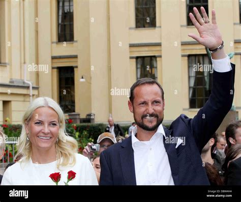 Crownprince Haakon And Crownprincess Mette Marit Katwijk Th Wedding