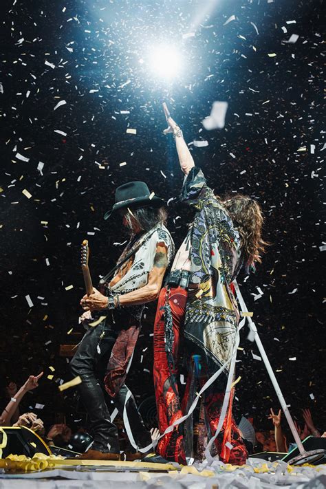 Aerosmith kick off farewell tour: See setlist and photos - Metal Edge ...