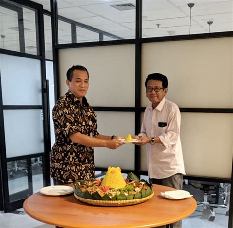 Foster Asset Management Informasi Syukuran Kantor Baru Foster