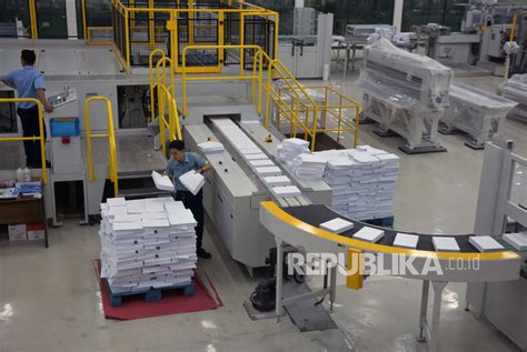 Indah Kiat Pulp Paper Terbitkan Obligasi Dan Sukuk Rp Triliun