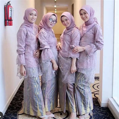 17 Inspirasi Seragam Bridesmaid Hijab Warna Pastel Yang Cantik All