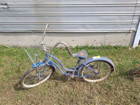 Vintage Schwinn Bicycle Ness Bros Realtors Auctioneers