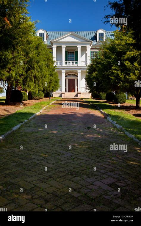 Walkway and front entrance to the Carnton Plantation - Civil War home ...