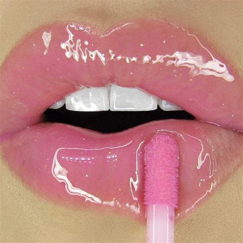 Winky Lux Lip Gloss Glossy Boss Lip Gloss Poodle Pink Pink Lip