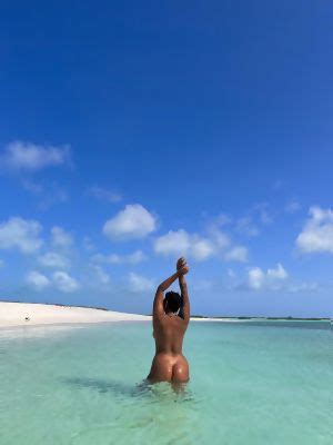Latina Naked In The Caribbean Reddit NSFW