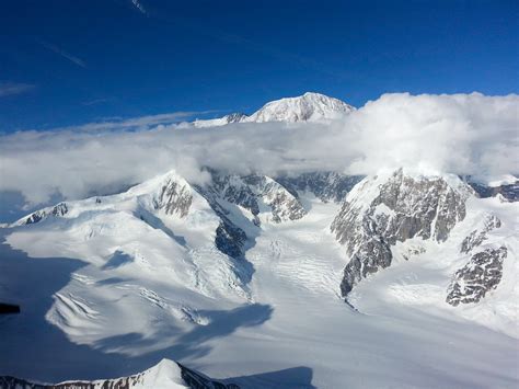 The Summit Of Denali The Highest Point In North America 2560x1920