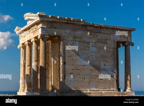 El Templo de Atenea Nike Acrópolis Atenas Attica Grecia Fotografía