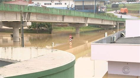 Sc Continua Com Rodovias Interditadas E Aulas Canceladas Devido à Chuva