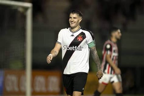 Vegetti marcou 40 dos gols do Vasco no Brasileiro Vasco Notícias