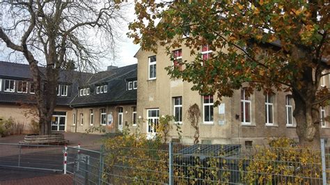 Toiletten In Der Grundschule Holzhausen Sollen Vom Keller Nach Oben