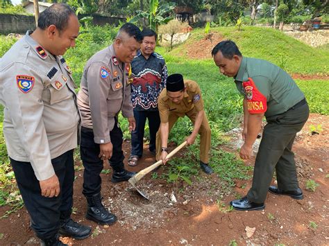 Tanam 2 830 Pohon Polres Tangsel Dukung Program Penanaman Sepuluh