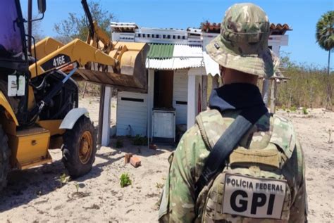 Casas incendiadas uso de arma e ameaças moradores relatam ações de