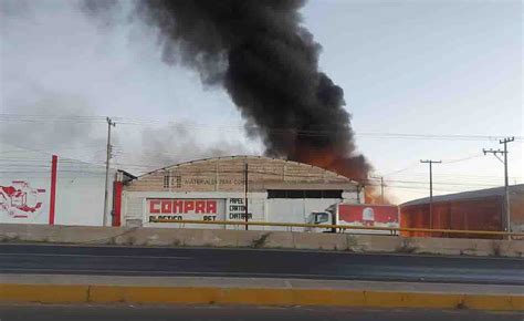 Se incendia una bodega de plásticos en Guadalupe Testigo Ocular