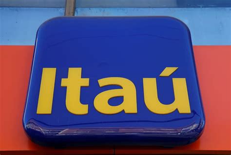 Banco Brasileño Itaú Obtiene Un Beneficio Neto Recurrente Del 15 En El Primer Trimestre