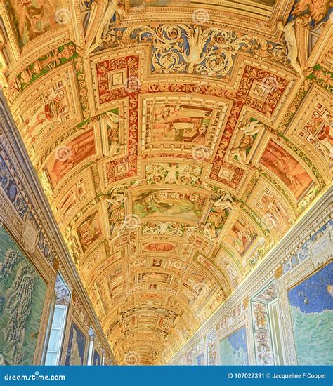 Ciudad Del Vaticano Italia De Octubre De Pinturas En Las