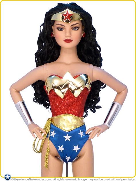 Tonner DC Stars Collection Character Figure Doll Wonder Woman 22