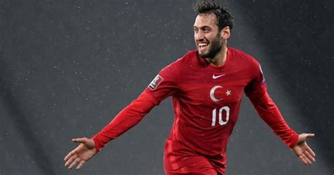 Turkey S Calhanoglu Switching From Ac Milan To Inter