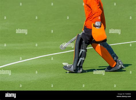 Field hockey goalkeeper hi-res stock photography and images - Alamy