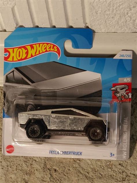 Hot Wheels Tesla Cybertruck Neu und originalverpackt in Flaach für CHF mit Lieferung