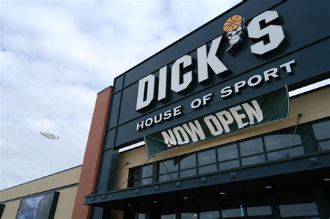 Us Dick S Sporting Goods Opens Nine Dick S House Of Sport Stores